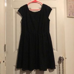 XL Black lace dress (juniors)